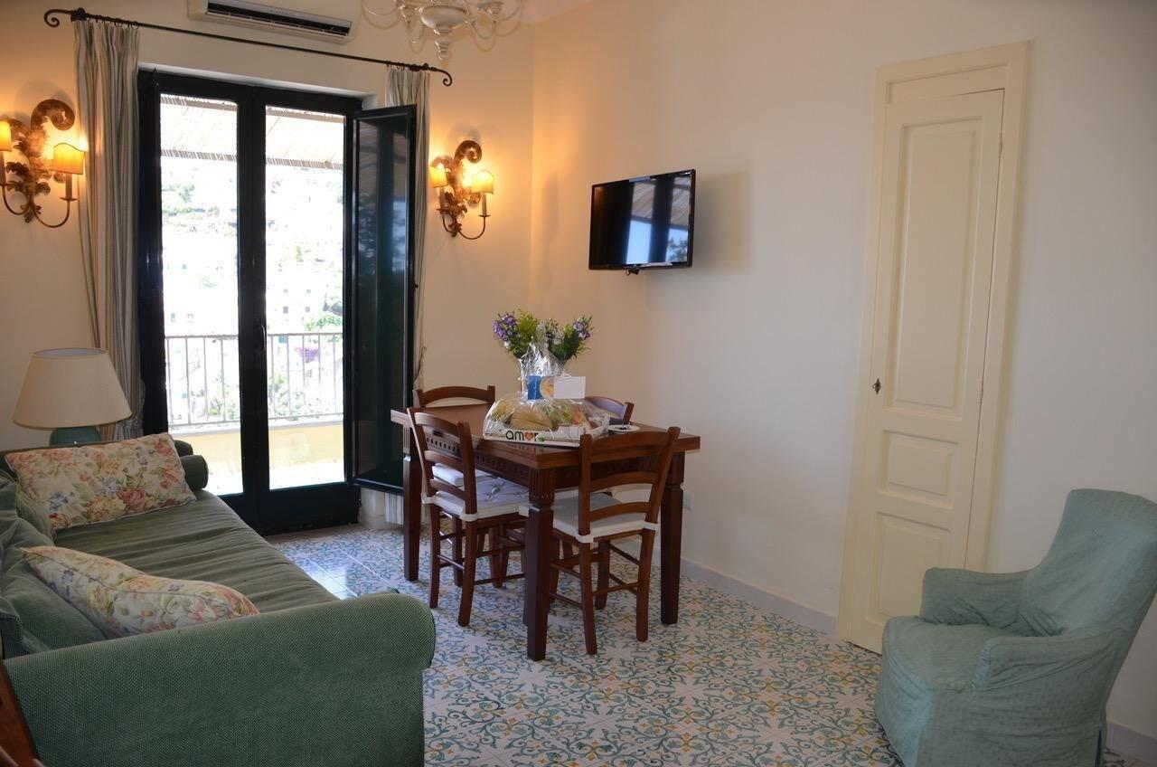 Palazzo Margherita Positano Bagian luar foto