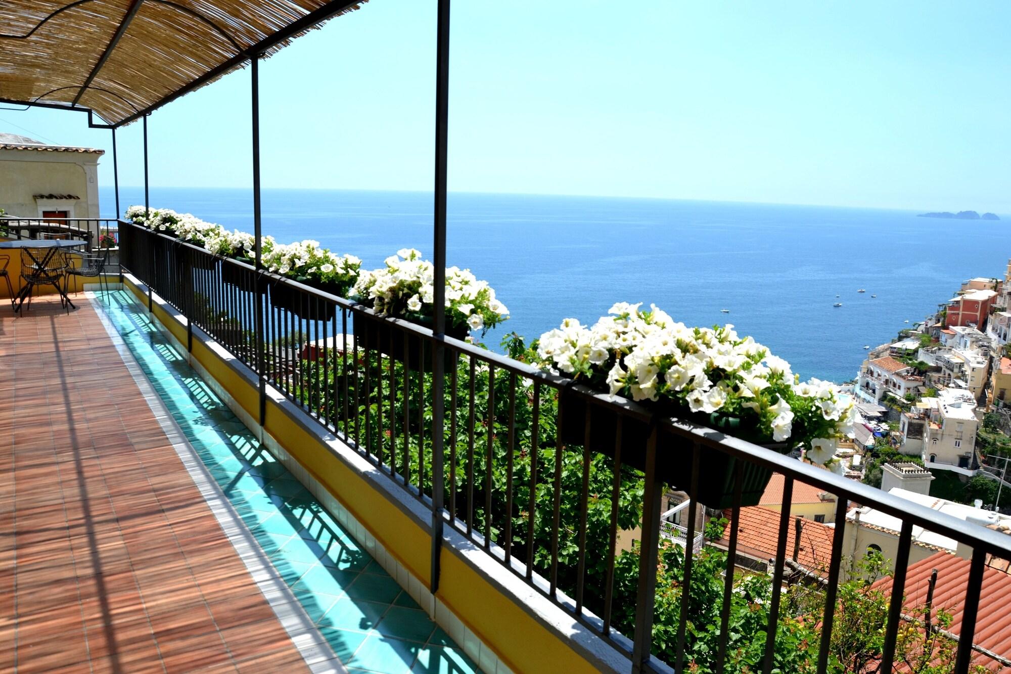 Palazzo Margherita Positano Bagian luar foto